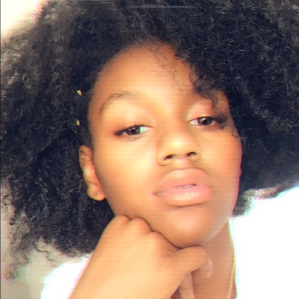 Meet your Posher, Jaelah